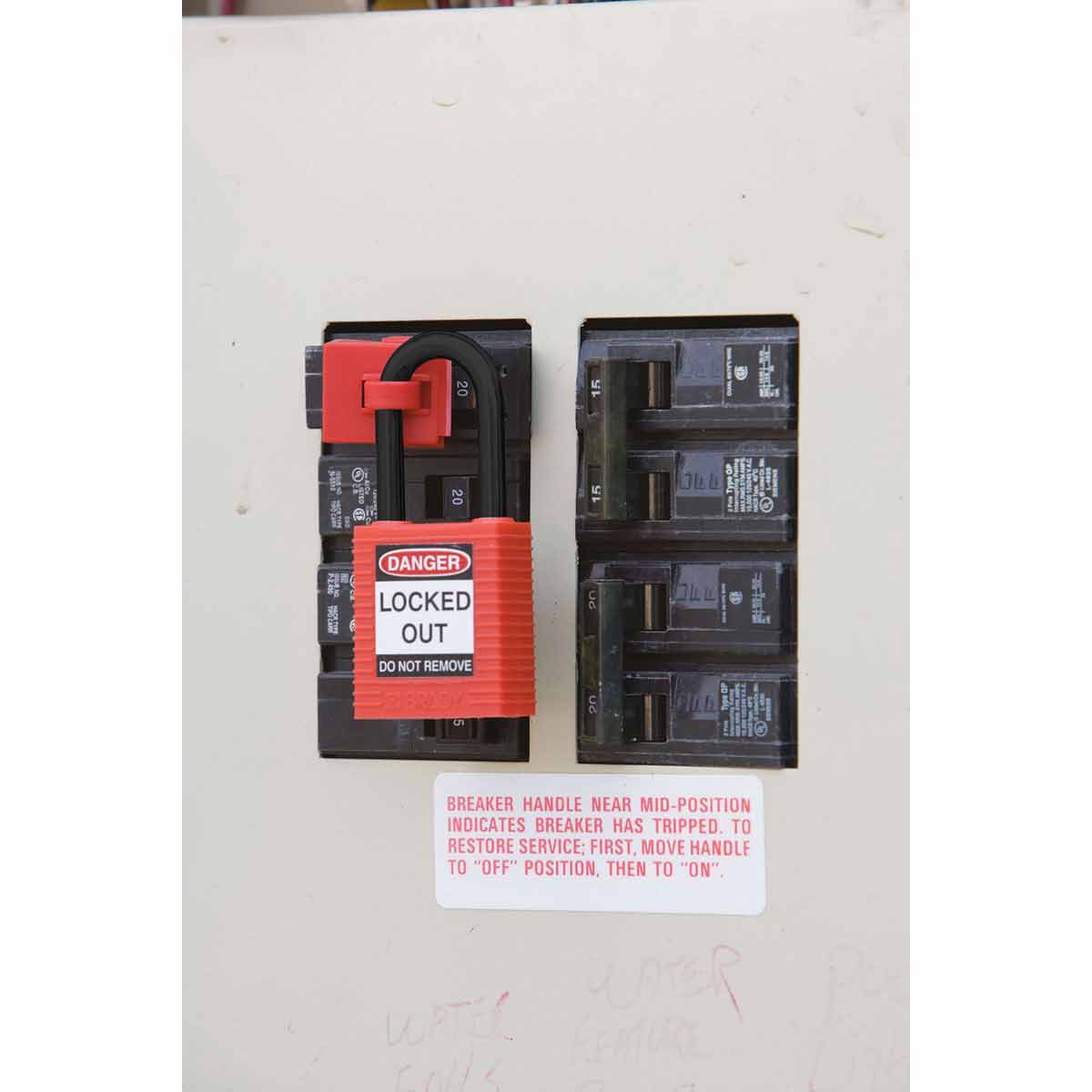 123355 | Candado de seguridad, Cuerpo plastico, Grillete Nylon, 1.5 Pulg. , Color Anaranjado, (Paq. 6 Unds)