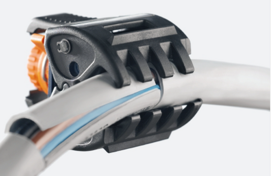 9204190000 - Herramienta para quitar forro de cables AM16